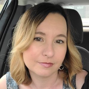 Meet your Posher, Effie